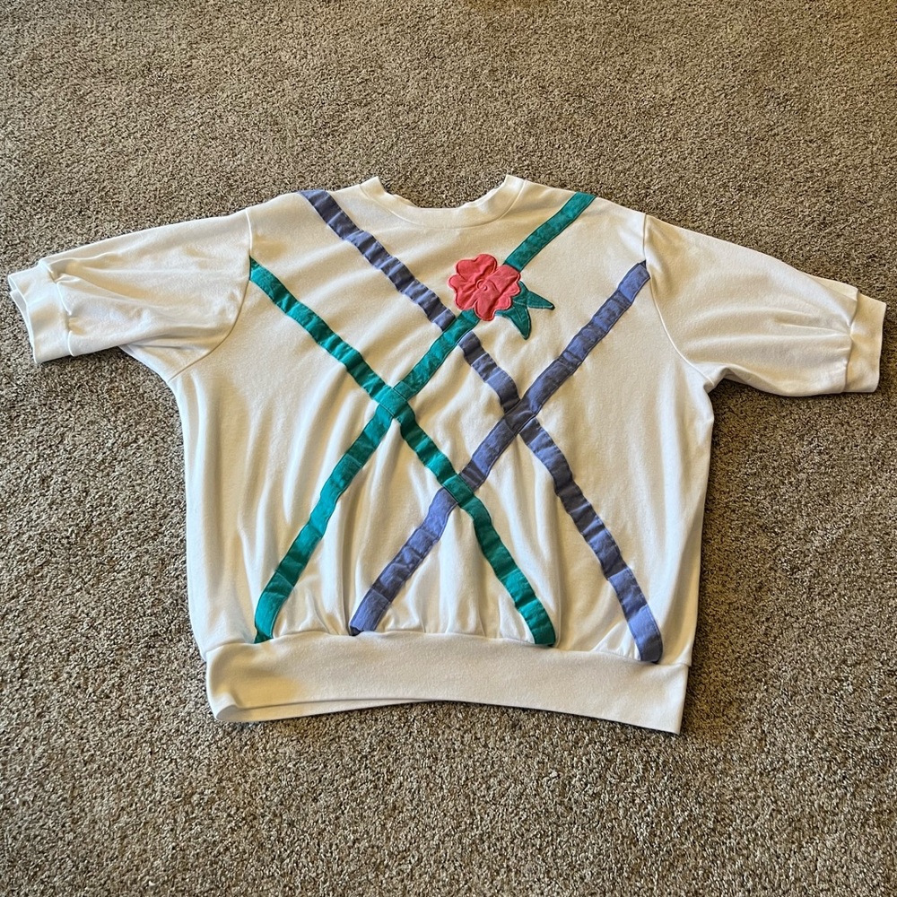 Vintage Land’n Sea Flower Appliqué Top